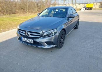 Sprzedam Mercedesa C 300 258 KM 4 Matic
