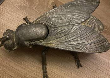 Stara popielniczka mucha  pokryta patyną