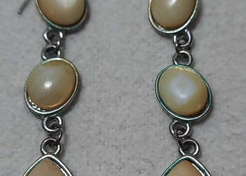 Wiszące oksydowane kolczyki z masą perłową