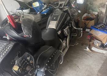 Suzuki VL 1500 intruder