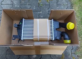 Nowa chłodnica intercooler Opel Zafira Furgon Family Astra H