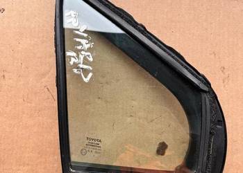 Mała szyba drzwi prawy przód Toyota Yaris III 11-20 68215-0D050 2007r