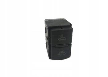 PRZEŁĄCZNIK ALARMU 4E0962109 Audi A8 II D3