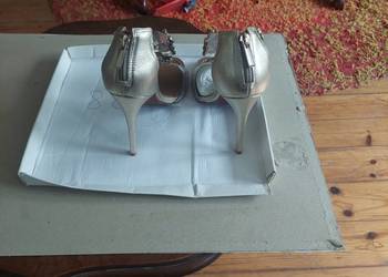 Sprzedam buty rozmiar 40 i 38
