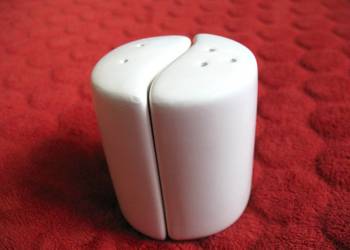 Sól i pieprz - Fala - 7,5 x 3 x 5,5 cm Solniczka i pieprzniczka