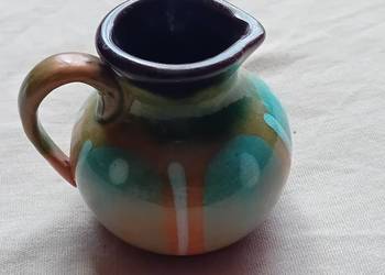 Mały ceramiczny dzbanek - mlecznik, Pierrefonds - Francja, I połowa XX w.