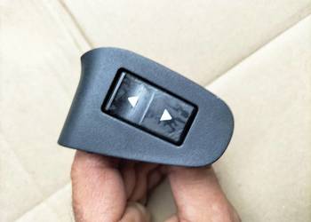 FIAT STILO 3D PANEL PRZEŁĄCZNIK SZYB PRAWY PRZÓD
