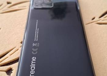 Smartfon Realme 8