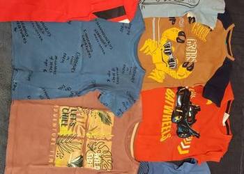 Ubrania dziecięce w rozmiarze 110