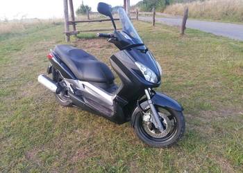 Yamaha X Max 125 / MBK Skycruiser YP125R