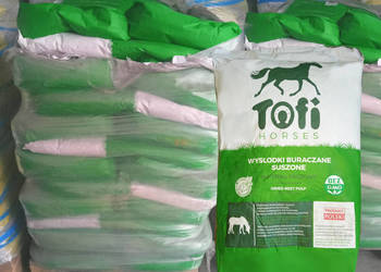 Tofi Horses niemelasowe wysłodki buraczane 48szt po 20kg 960kg Konie Alpaki Tofi Horses niemelasowe wysłodki buraczane 48szt po 20kg 960kg Konie Alpaki