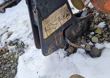 Ładowacz Tur Stoll robust 40