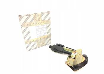 ZAMEK DRZWI BOCZNYCH PRAWYCH FIAT ULYSSE 2001-2010 / 1487727080 ZAMEK DRZWI BOCZNYCH PRAWYCH FIAT ULYSSE 2001-2010 / 1487727080