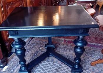 Stolik konsola przyscienna