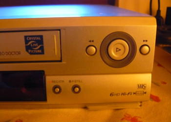 Magnetowid LG kaseta pilot 6 HD hi Fi