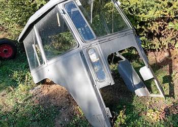 Kabina c330