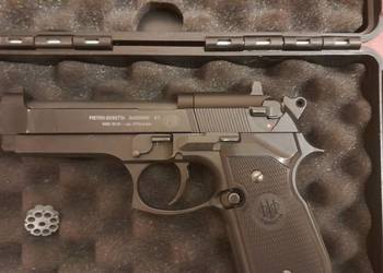 Pistolet wiatrówka Beretta M92 FS 4,5 mm  CO2
