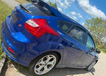 Samochód osobowy Ford ST