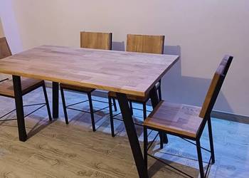 Sprzedam stół loft z krzesłami nowy