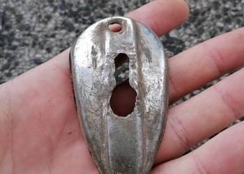 Zasuwka osłona stacyjki wsk wfm shl junak jawa mz Simson