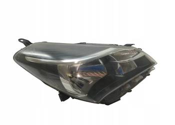LAMPA PRZÓD PRAWA LIFT FL  Toyota Yaris III (2011-)