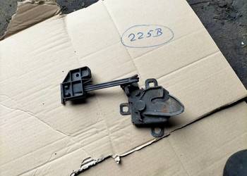 FIAT STILO ZAMEK MASKI POKRYWY SILNIKA