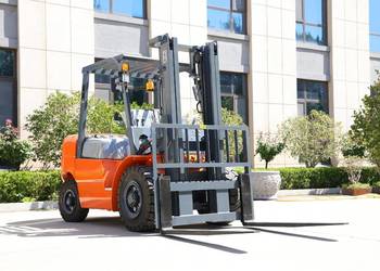 Wózek widłowy spalinowy Müller Machinery MFD 50, udźwig 5 t – nowy