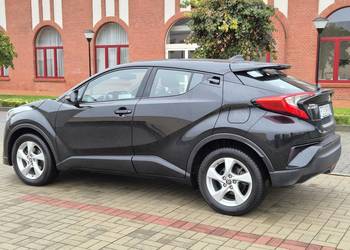 TOYOTA CH-R POLSKI SALON