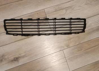 TOYOTA AURIS 06-09 ŚRODKOWA KRATKA ZDERZAKA PRZÓD 5311202080 TOYOTA AURIS 06-09 ŚRODKOWA KRATKA ZDERZAKA PRZÓD 5311202080