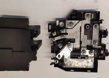 VOLVO XC40 KLEMA ROZDZIELACZ PRĄDU 32265898