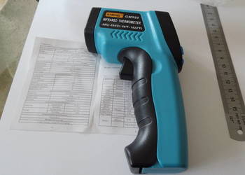 Termometr elektroniczny. Termometr. Do 550 stopni C.