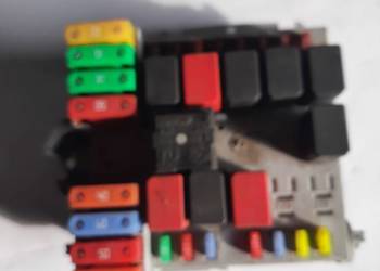 Fiat Bravo II skrzynka bezpieczników 51832042