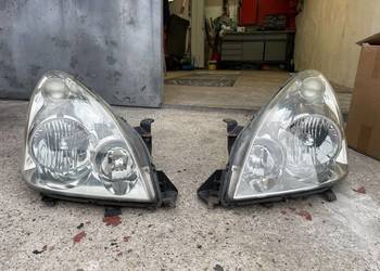 Lampy przód Toyota Corolla Verso II