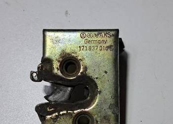 Zamek drzwi prawy przód VW Golf, Passat, Santana 171837016E