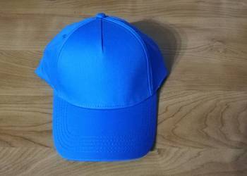 Nowe czapki Pier One