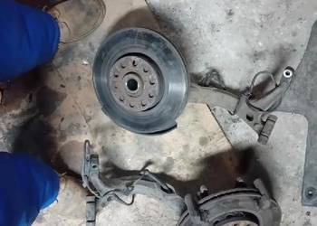 Zwrotnica lewa/prawa passat b5 1.9 tdi 130 koni avf