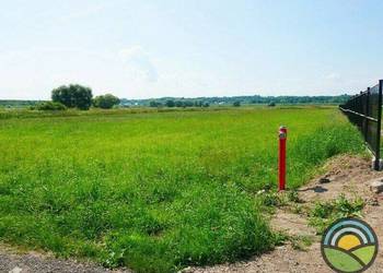Atrakcyjna, 51-arowa działka budowlana w Ochodzy