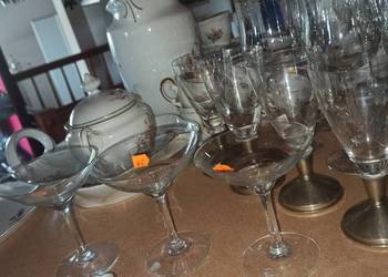 Kieliszek do likieru, przeźroczyste szkło. Śliczne Kieliszek do likieru, przeźroczyste szkło. Śliczne