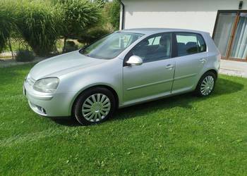 VW Golf V 1.6  benzyna 5drzwi