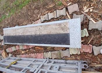 Najazdy do przyczepy niskopodwoziowej