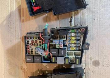 Skrzynka bezpieczników  Ford focus mk2