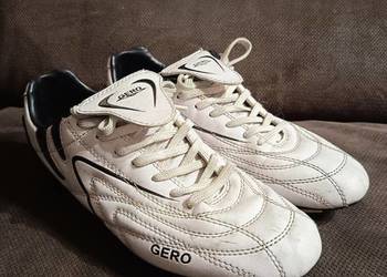 Męskie Buty Piłkarskie Korki Białe Czarne GERO 39