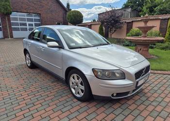 Volvo S40 II 2.0d zarejestrowane, OC i przegląd do kwietnia 2027, 2x koła