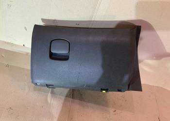 Opel Corsa d schowek pasażera 13205097