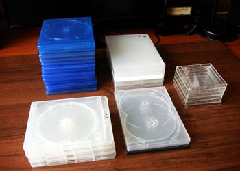 Pudełka Blue Ray, CD. DVD, mini CD (?). 51 sztuk!