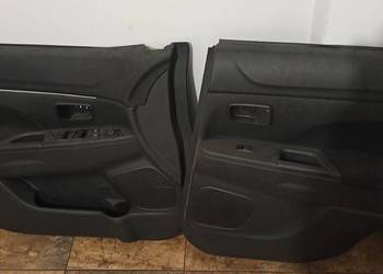 Mitsubishi  ASX tepicerka drzwi