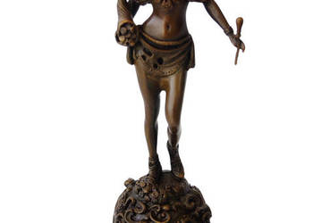 Amazonka młoda wojowniczka figura z brązu rzeźba mitologia