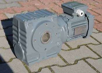 Motoreduktor kątowy 0.37kw. 4,3obr./min.. Firmy SEW