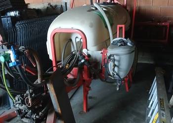 Opryskiwacza Bury pelikan 15 metrów  1000 li