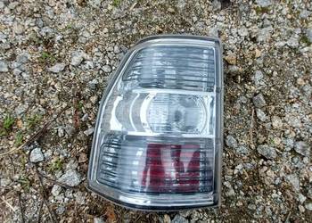 Mitsubishi pajero IV  2006 2007 | 2008 lampa tył lewa